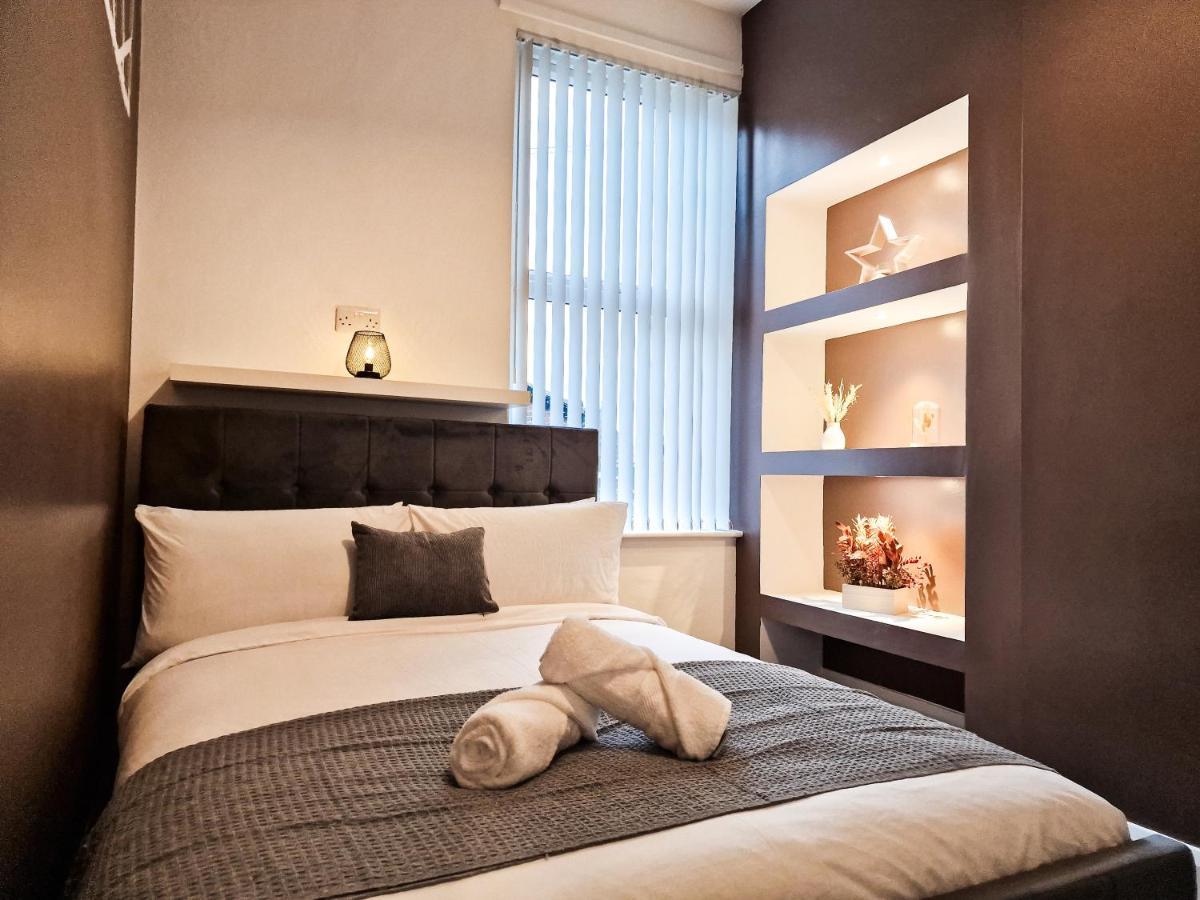Апартаменты And Comfy 1 Bedroom Apartment!
